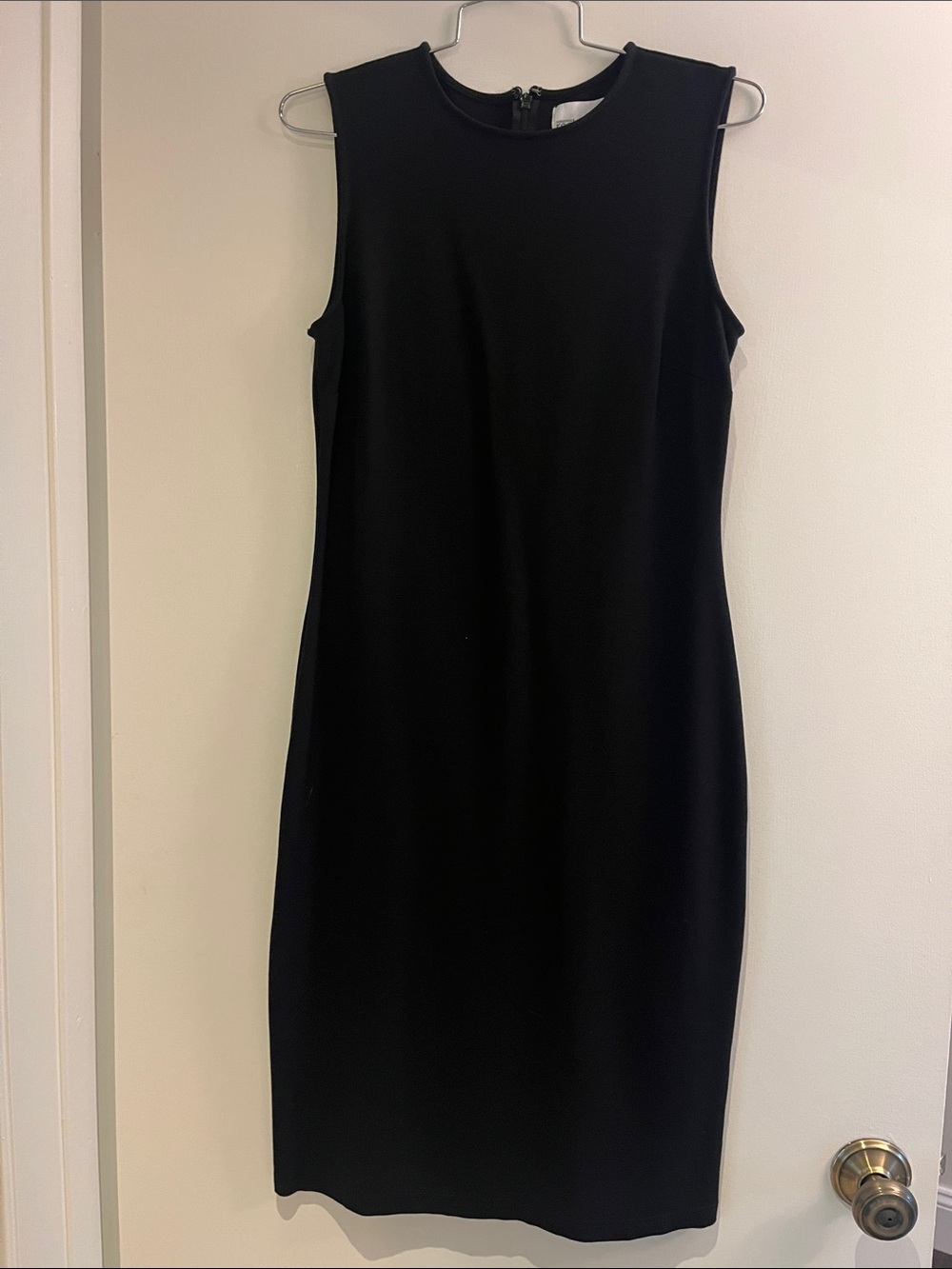 Classic Black Sleeveless Sheath Dress